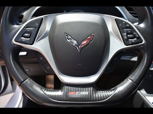 Used 2017 Chevrolet Corvette Z06 RWD image 16