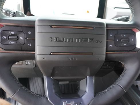 New 2025 GMC Hummer EV 2X AWD/4WD image 19