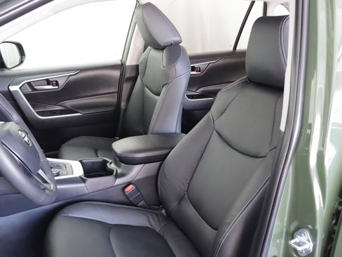 Used 2025 Toyota RAV4 Woodland Edition image 7