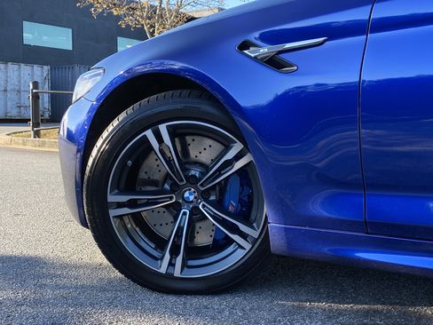 Used 2021 BMW M5 w/ Executive Package image 22