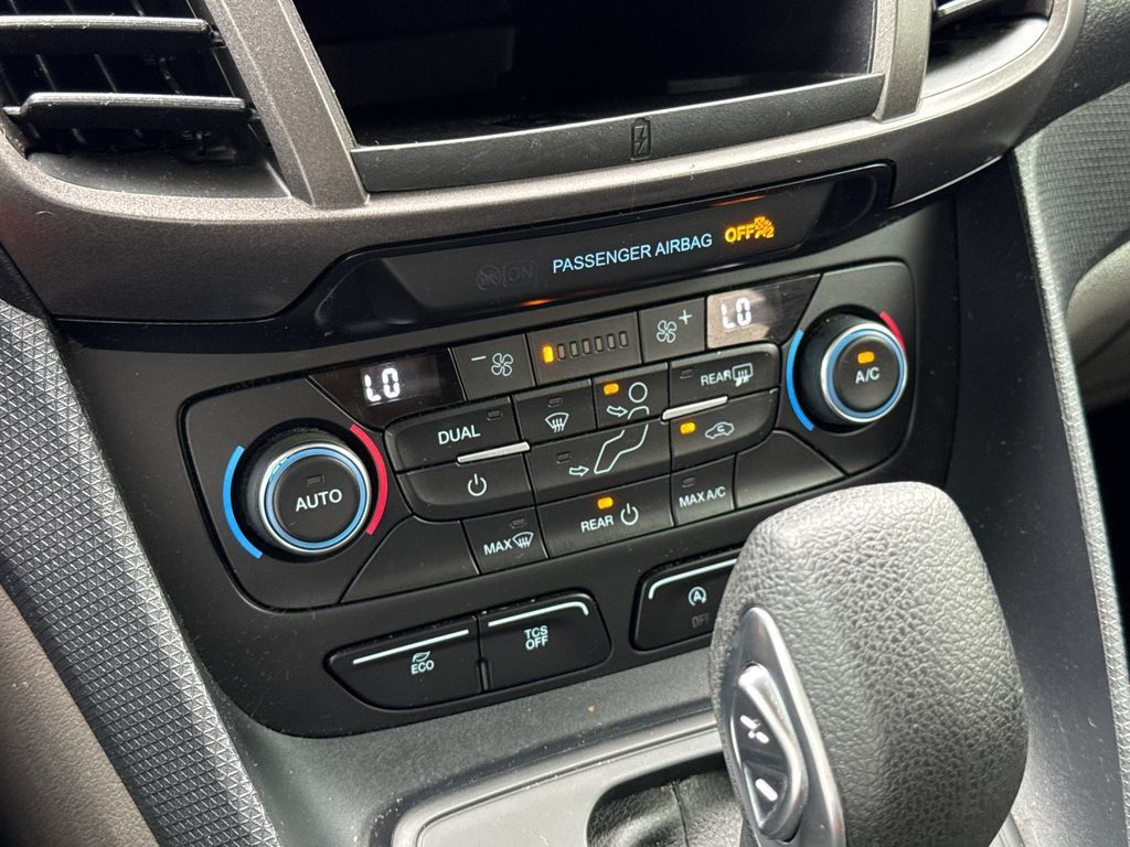 Used 2020 Ford Transit Connect XLT FWD image 23