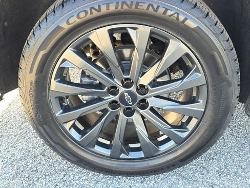 Used 2023 Chevrolet Traverse RS w/ LPO, Floor Liner Package AWD/4WD image 12