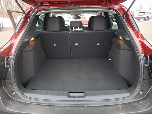 Certified 2025 Nissan Kicks SV image 27