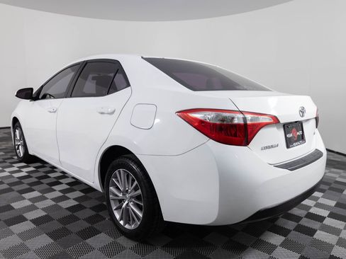 Used 2015 Toyota Corolla LE image 4
