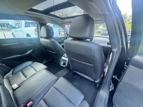 Used 2016 Chevrolet Impala LT w/ Leather Package FWD image 18