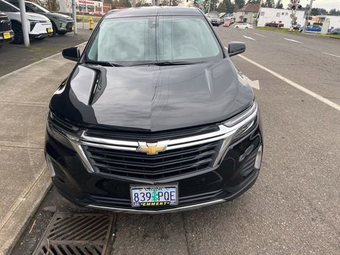 Used 2024 Chevrolet Equinox LT image 2