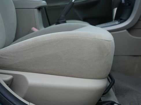 Used 2010 Toyota Corolla LE FWD image 26