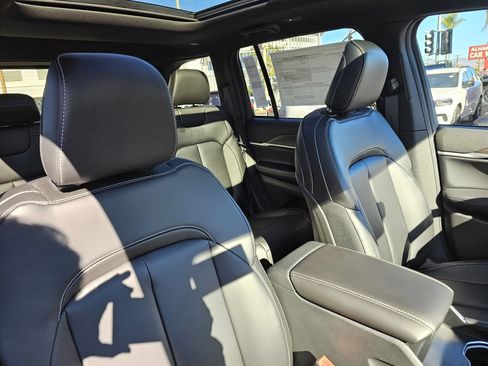 New 2025 Jeep Grand Cherokee Limited image 29