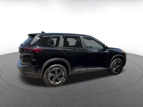 Used 2025 Nissan Rogue SV AWD/4WD image 15