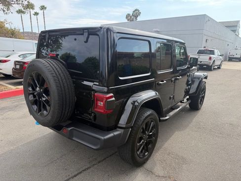 Used 2024 Jeep Wrangler Unlimited Sahara AWD/4WD image 14