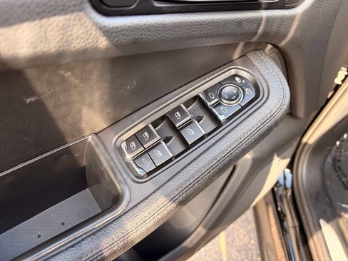 Used 2020 Porsche Macan S AWD/4WD image 17