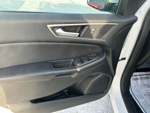 Used 2023 Ford Edge SEL image 12