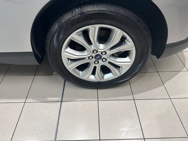 Certified 2021 Ford Edge Titanium AWD/4WD image 28