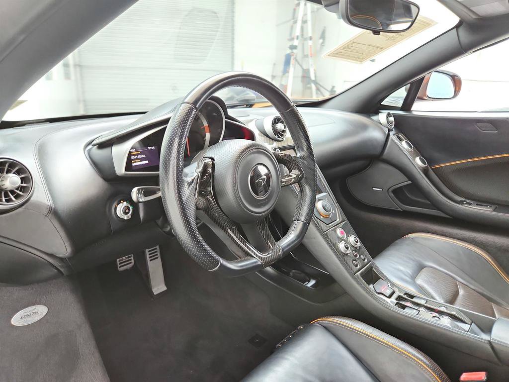 Used 2015 McLaren 650S Spider RWD image 13