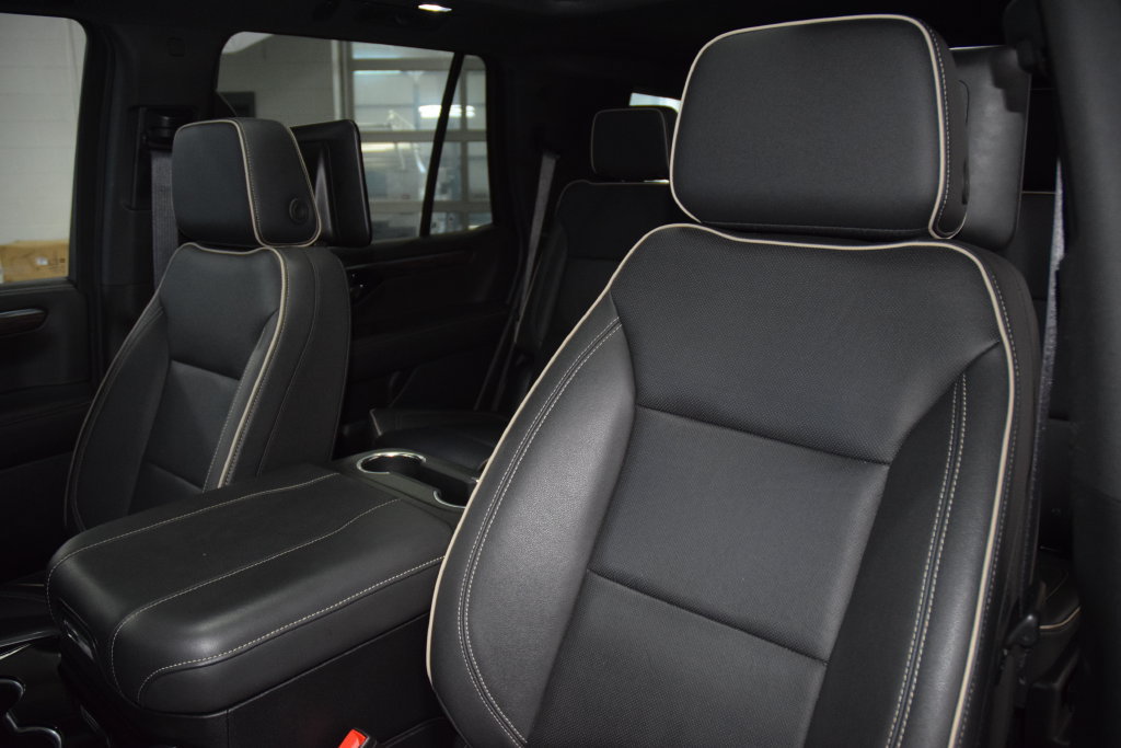 Used 2025 Chevrolet Tahoe Premier AWD/4WD image 42