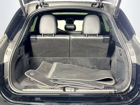 Used 2025 Mercedes-Benz EQS 580 4MATIC SUV w/ Exclusive Trim Package image 34