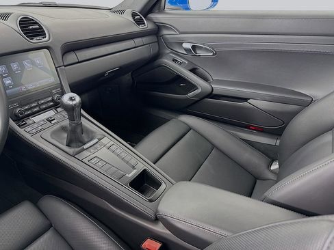 Certified 2024 Porsche 718 Cayman RWD image 22