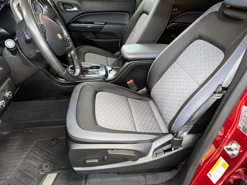 Certified 2021 Chevrolet Colorado Z71 w/ Safety Package image 2