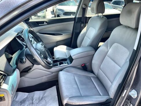 Used 2018 Hyundai Tucson SE AWD/4WD image 15