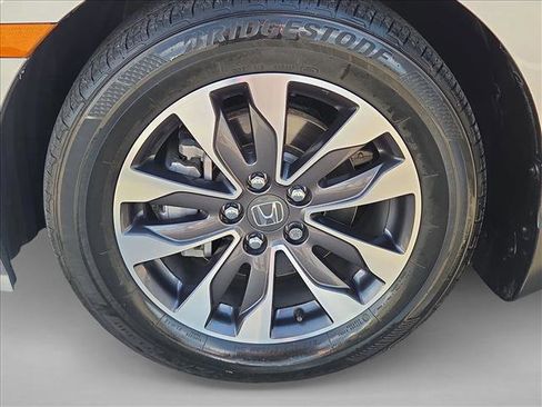 Used 2024 Honda Odyssey EX-L image 24