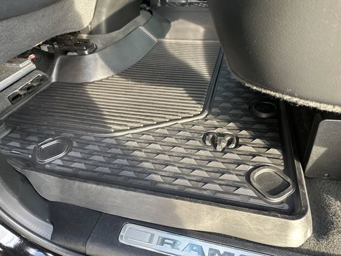 Used 2020 RAM 1500 Laramie image 54