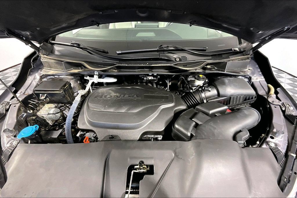 Used 2024 Honda Odyssey Touring image 9
