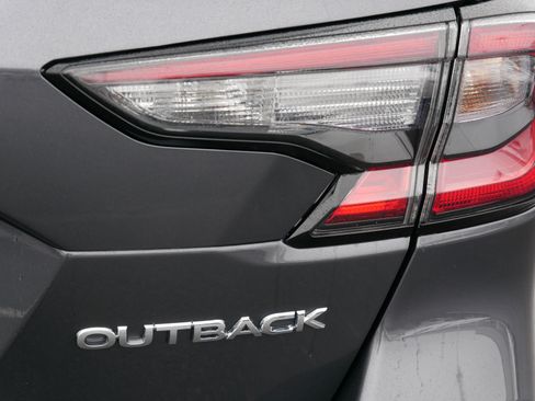 Certified 2025 Subaru Outback Premium AWD/4WD image 16