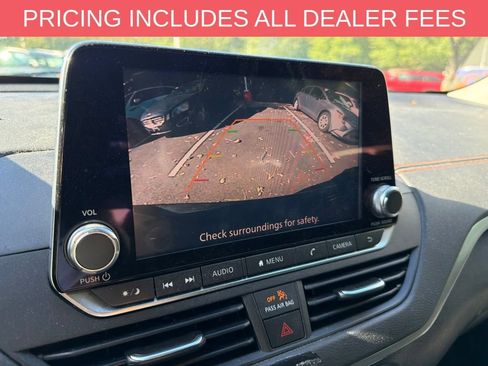 Used 2021 Nissan Altima 2.5 SR FWD image 11