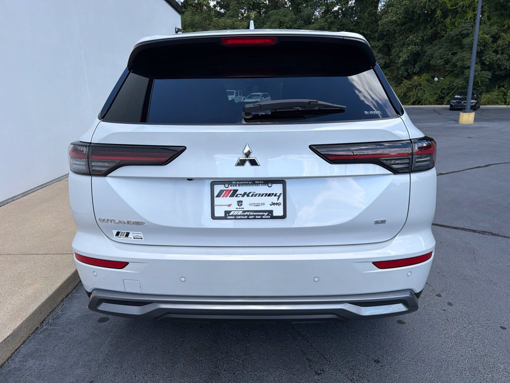 Used 2025 Mitsubishi Outlander SE AWD/4WD image 9
