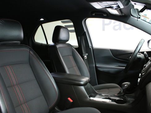 Used 2023 Chevrolet Equinox RS w/ LPO, Floor Liner Package FWD image 27