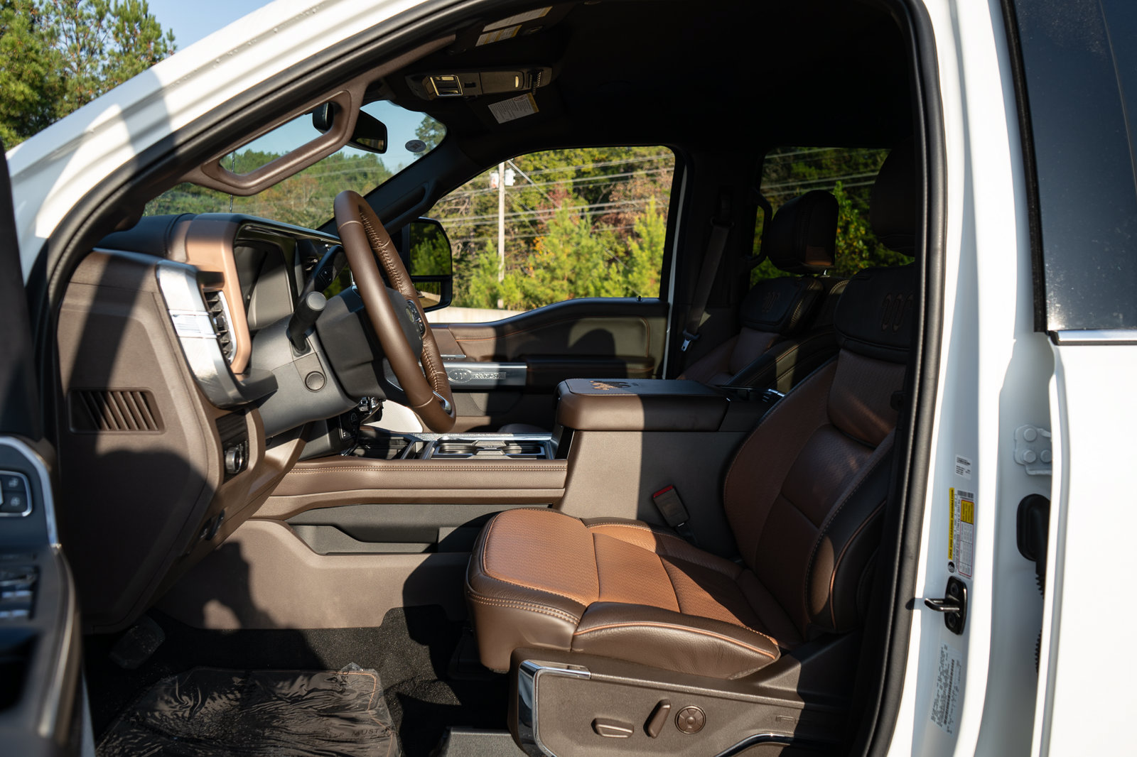 Used 2025 Ford F350 King Ranch w/ Tremor Off-Road Package AWD/4WD image 32