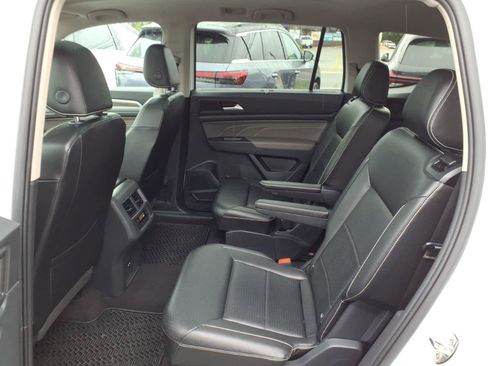 Used 2022 Volkswagen Atlas SEL AWD/4WD image 13