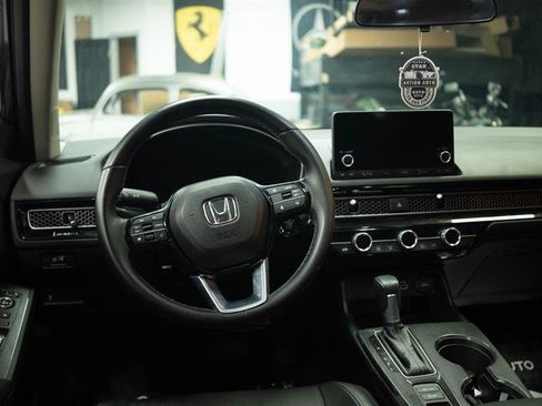 Used 2024 Honda Civic EX-L image 18