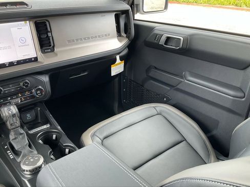 New 2025 Ford Bronco Outer Banks image 44
