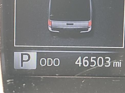 Used 2017 Toyota Tacoma SR5 image 12