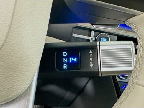 Used 2024 Hyundai Santa Fe Limited image 25