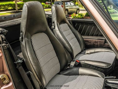 Used 1988 Porsche 911 Carrera RWD image 56