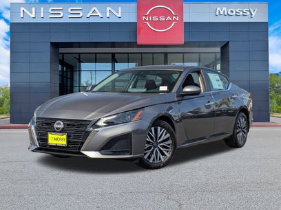 New 2025 Nissan Altima 2.5 SV w/ SV Premium Package
