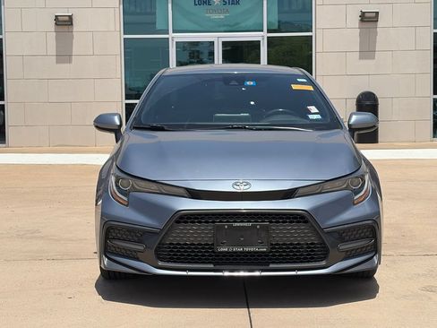 Used 2021 Toyota Corolla SE FWD image 3