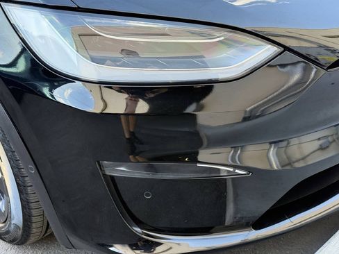 Used 2022 Tesla Model X AWD/4WD image 39