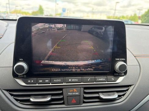 Used 2022 Nissan Altima 2.5 SR FWD image 12