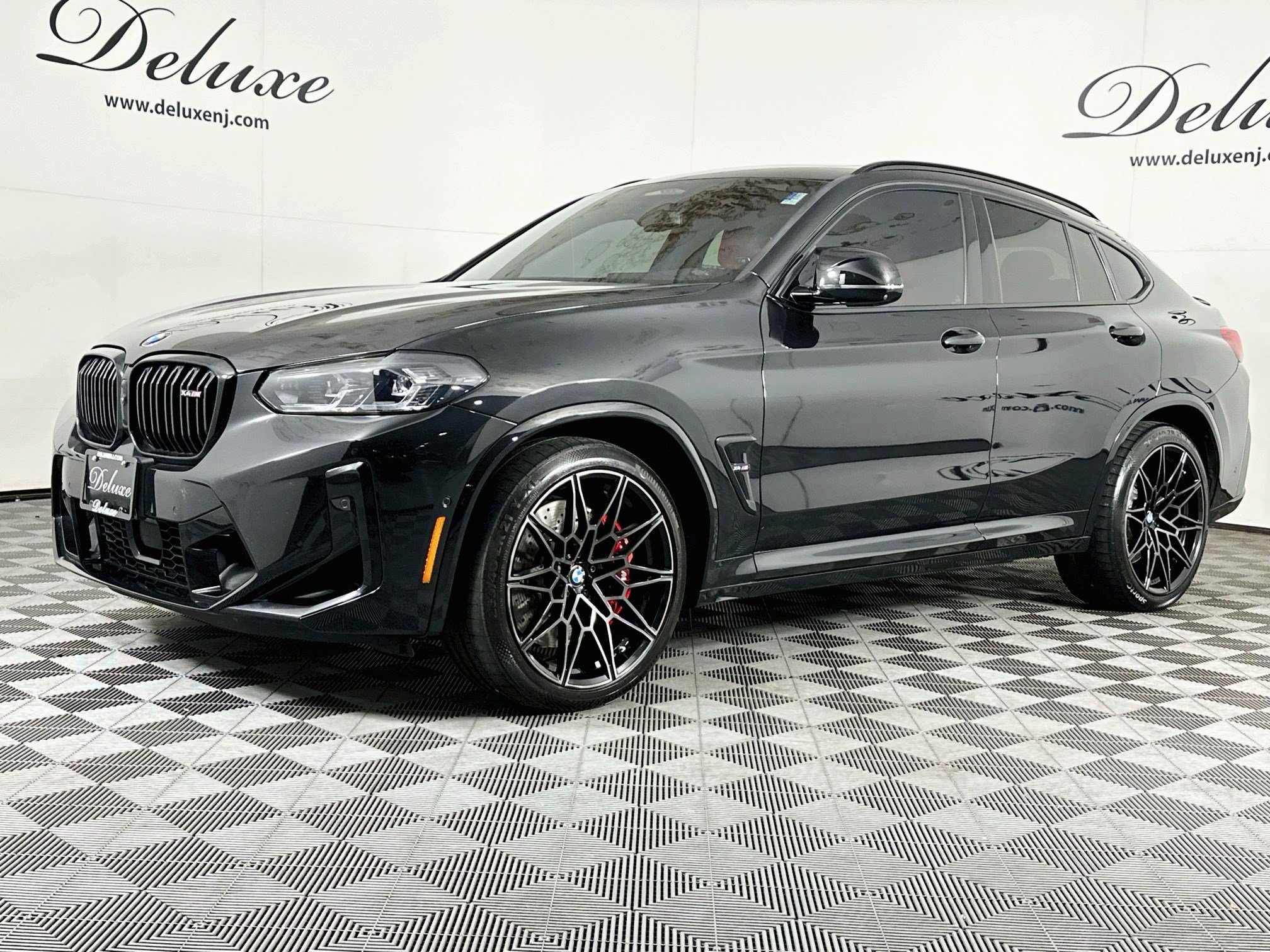 Used 2024 BMW X4 M w/ Competition Package AWD/4WD image 3