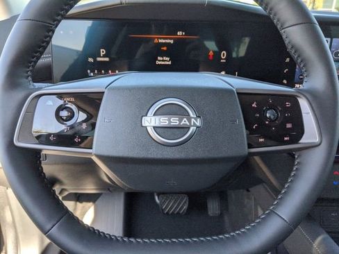 Used 2025 Nissan Murano SV image 38