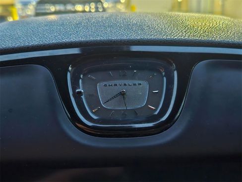 Used 2023 Chrysler 300 S image 24