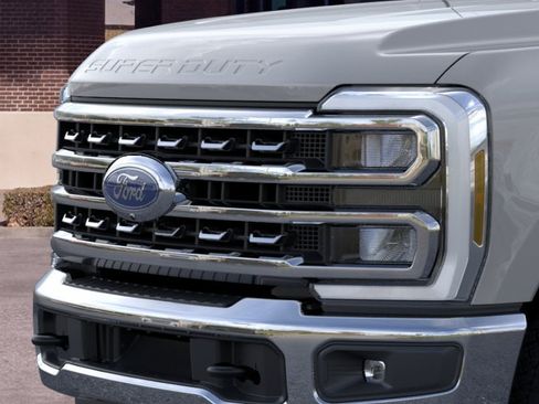 New 2026 Ford F250 XLT w/ XLT Premium Package AWD/4WD image 17