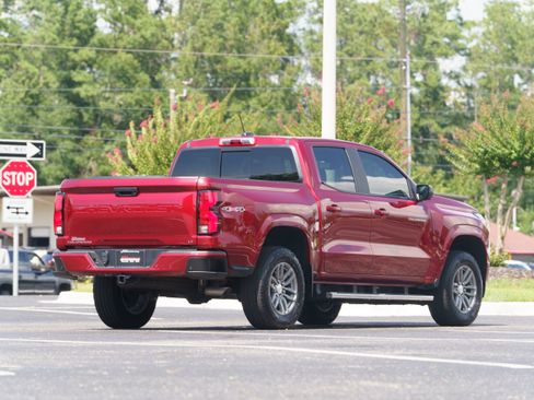 Used 2024 Chevrolet Colorado LT w/ LT Convenience Package III AWD/4WD image 42