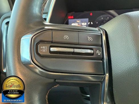 Used 2024 GMC Canyon AT4 w/ AT4 Premium Package image 10