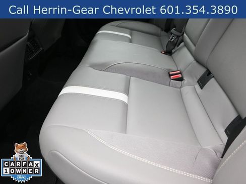 Used 2025 Toyota Camry SE w/ Convenience Package FWD image 16