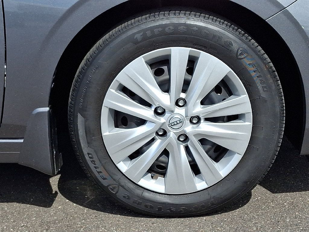 Certified 2024 Nissan Sentra S FWD image 9