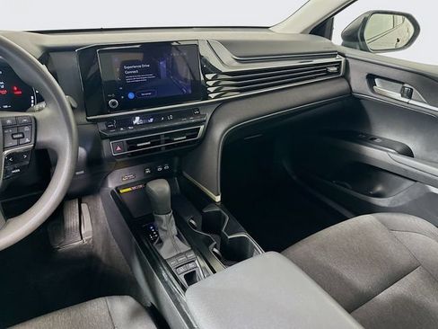 Certified 2025 Toyota Camry LE FWD image 24